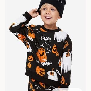 H&M toddler boy black pumpkins sweatshirt. Size 3/4T. Only worn once!